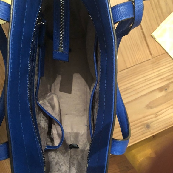 AUTHENTIC Michael Kors Blue purse & Wristlet set - Picture 6 of 6